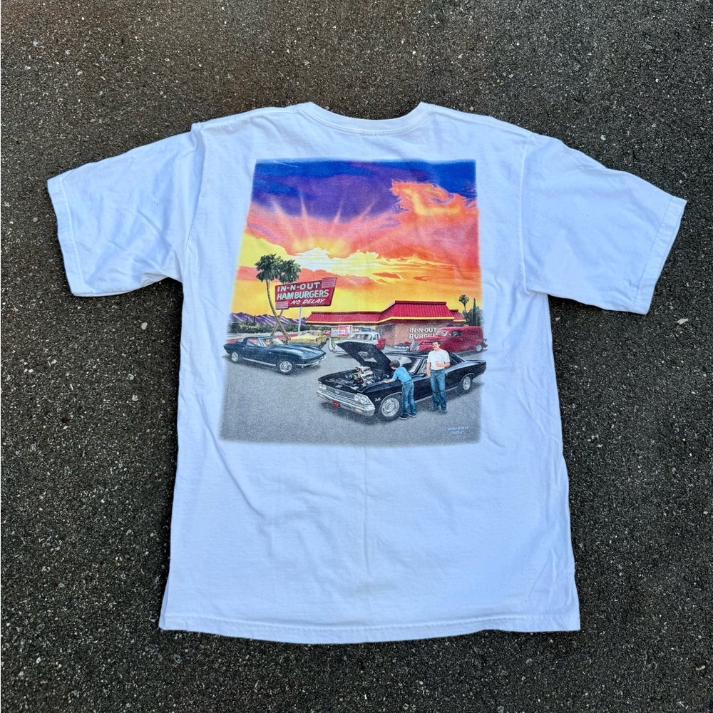 Vintage Y2K 2005 In & Out Graphic Tee Shirt